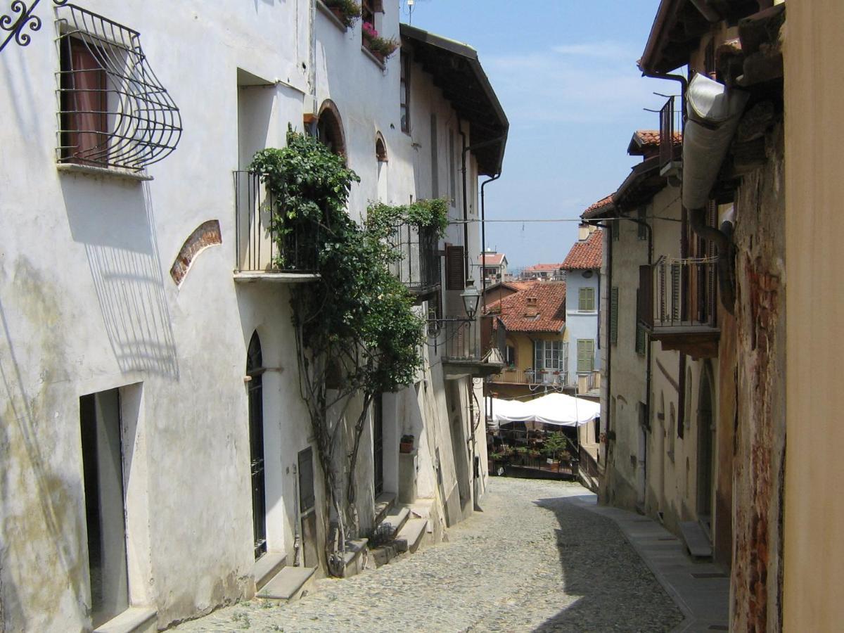 Saluzzo Historic Center Apartment Exterior photo