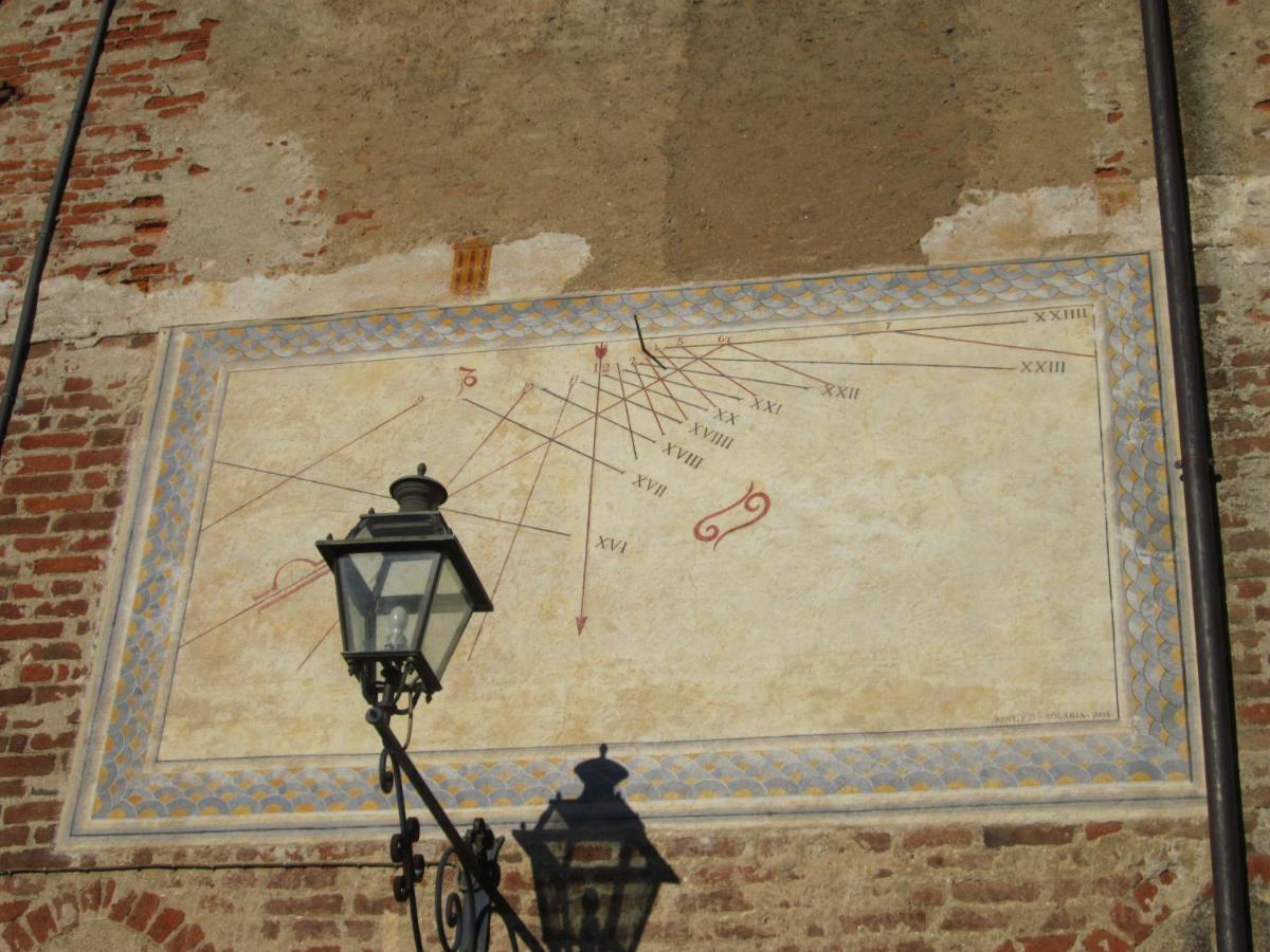 Saluzzo Historic Center Apartment Exterior photo